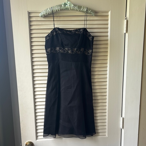 Ann Taylor Dresses & Skirts - Anne Taylor black 100% silk dress 
Size 4P